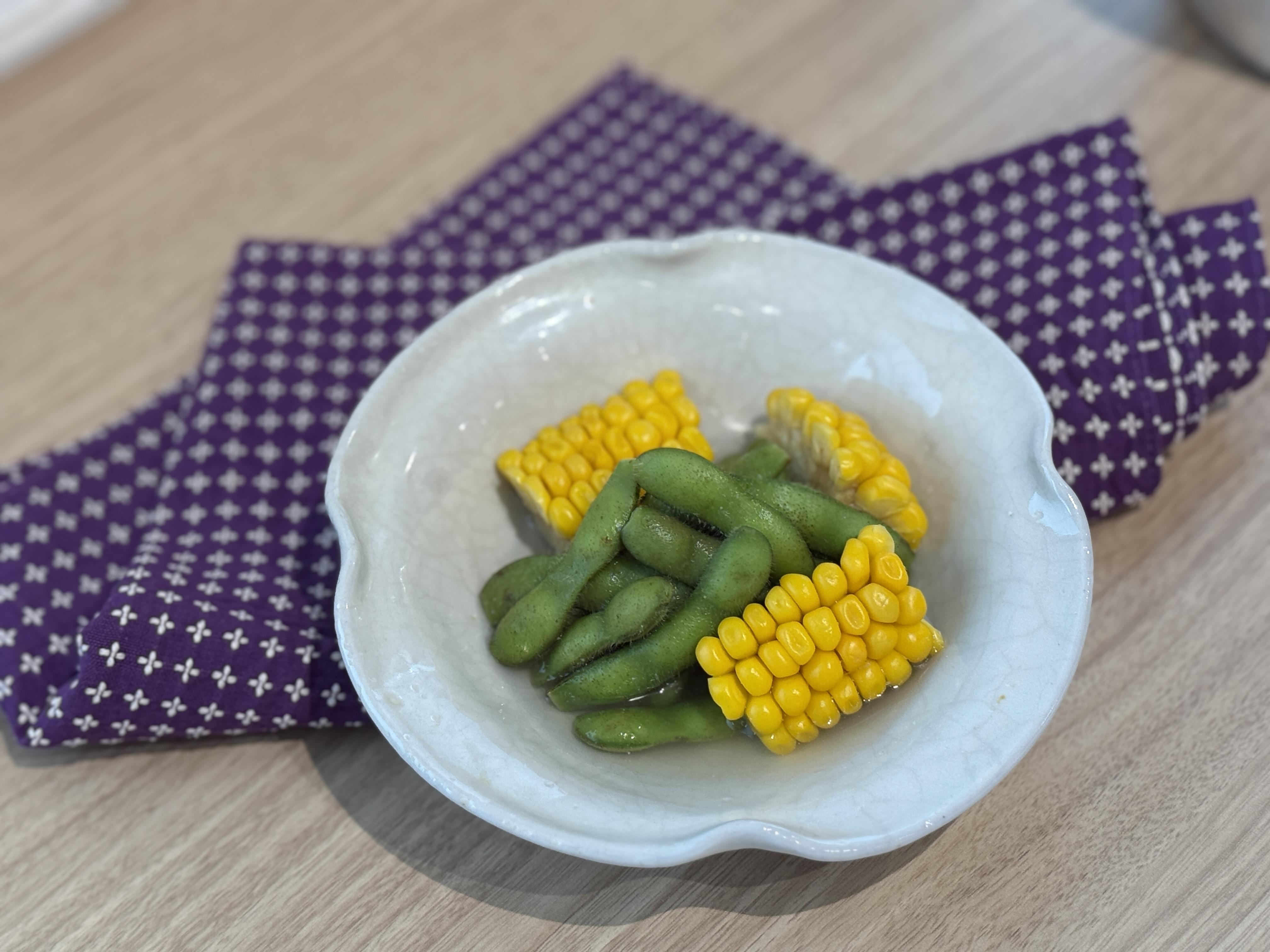 梅雨どきにさっぱり！とうもろこしと枝豆の冷やし煮浸し